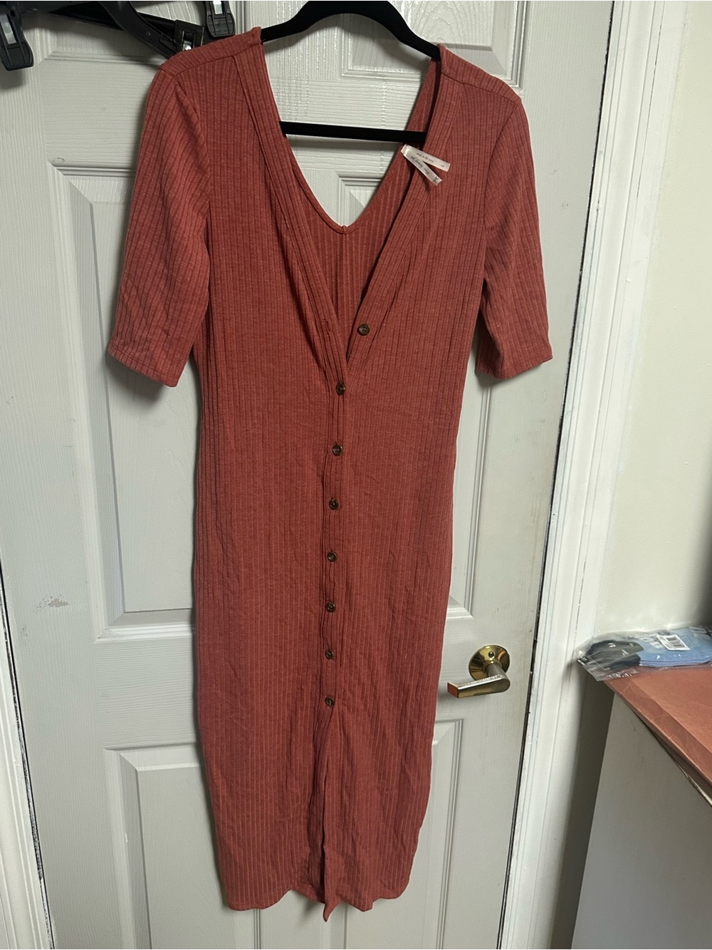 Ribbed V-Neck Button-Front Maxi Dress in Rust